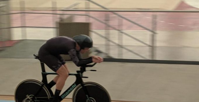 Dean Works with Gert Fouche in Masters Hour Record Attempt
