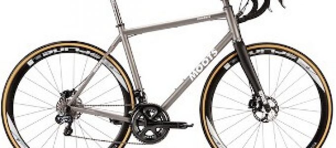 Moots Vamoots DR – One of the Most Proven Titanium Road Frames Available with Disc Brakes